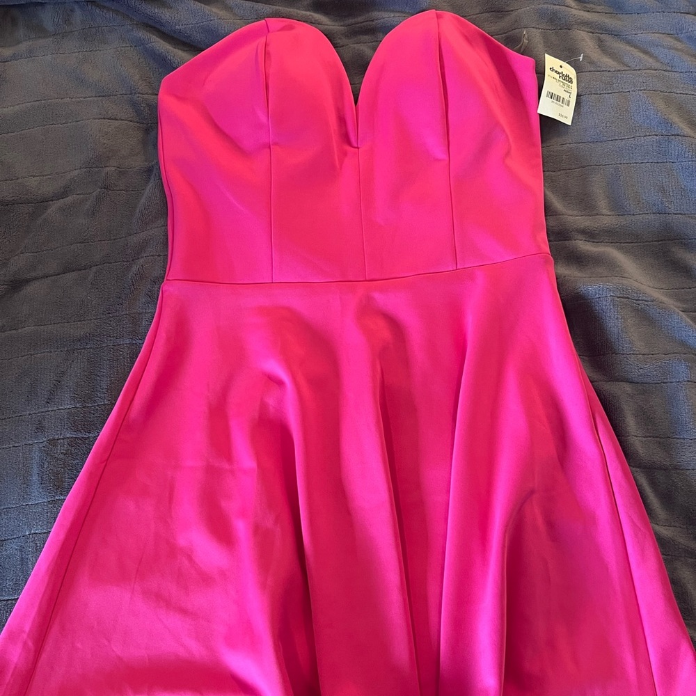 V-neck pink party dress